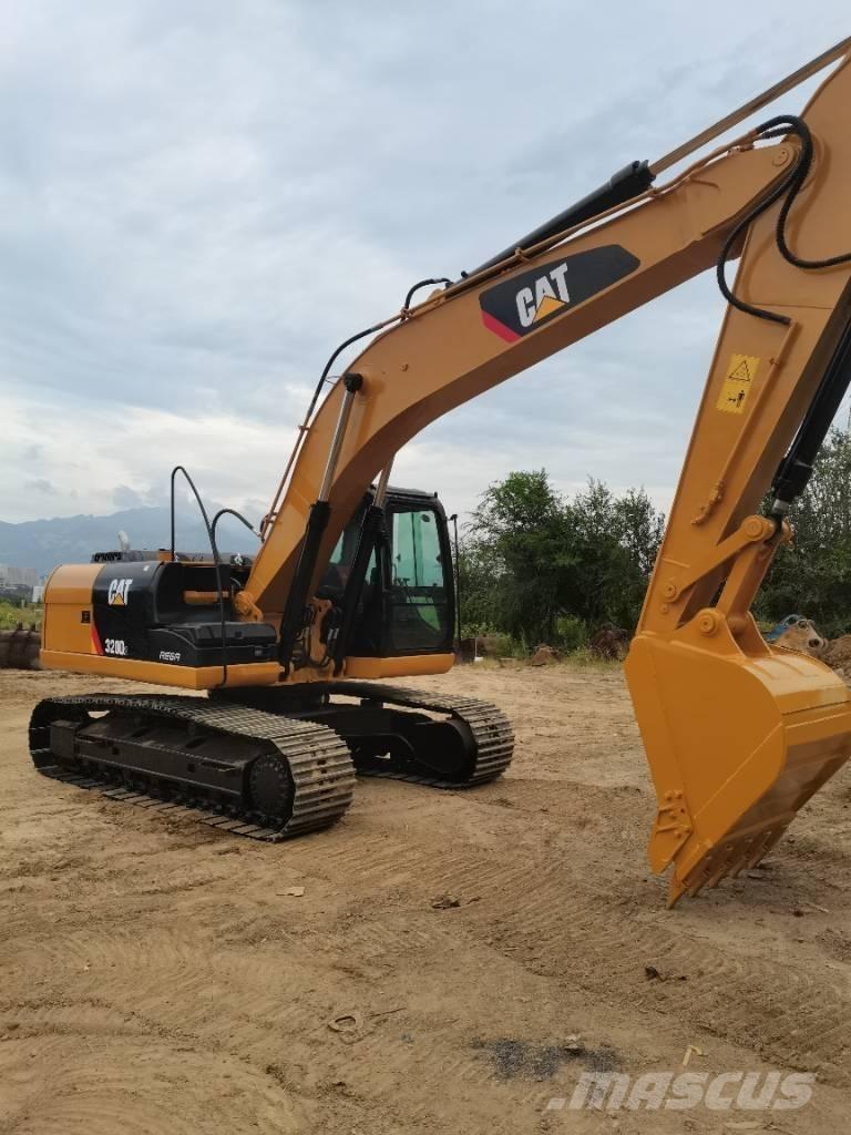 CAT 320D 履带挖掘机