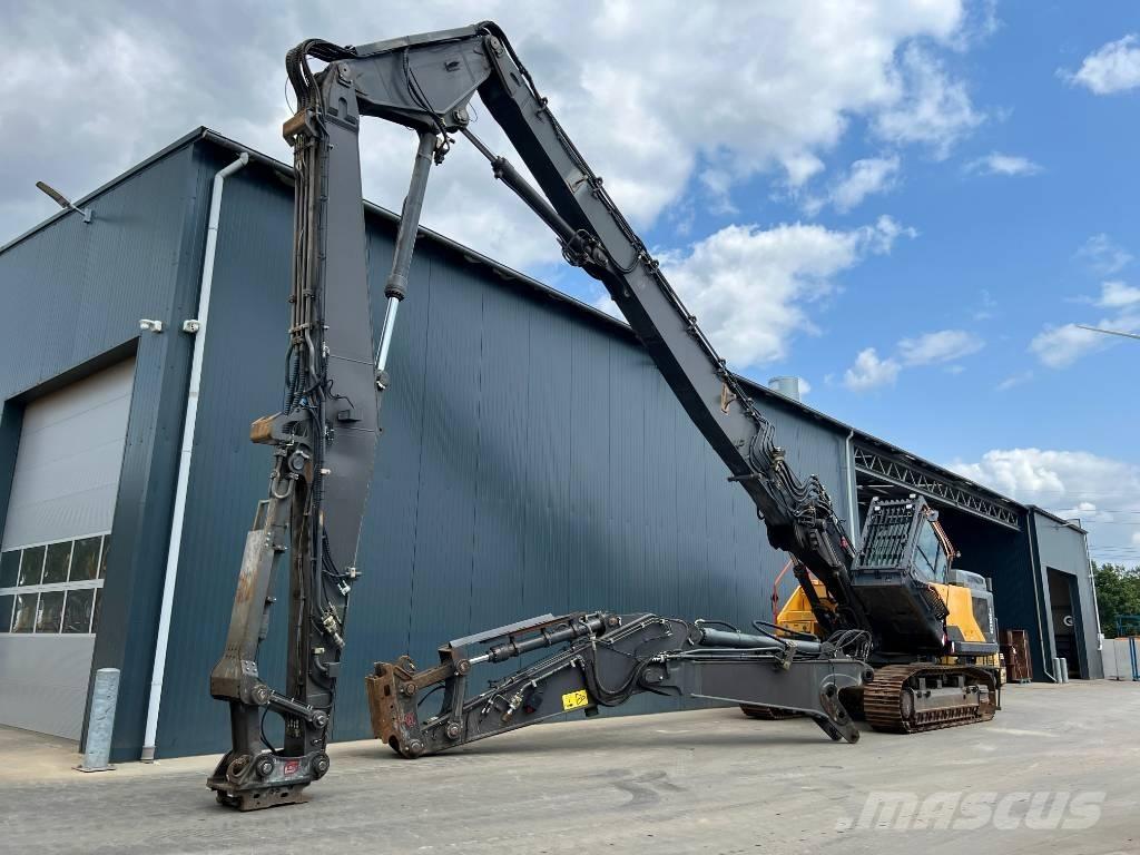 Volvo EC380E HR UHD 组装挖掘机