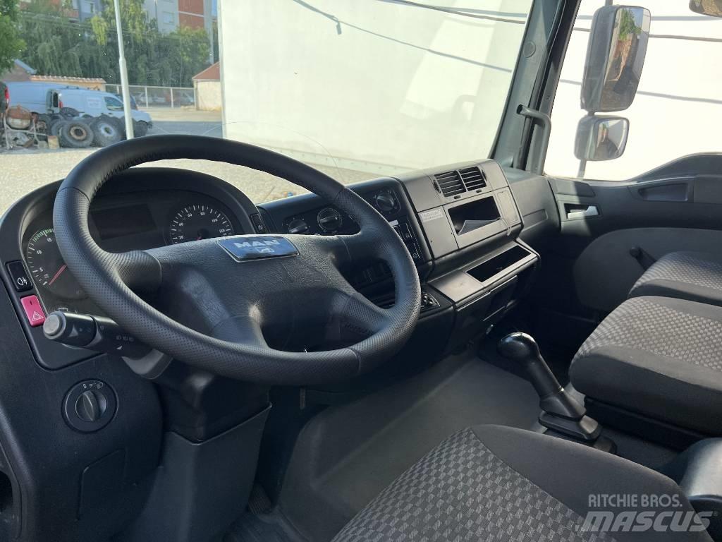 MAN TGL 8.180 篷布货车