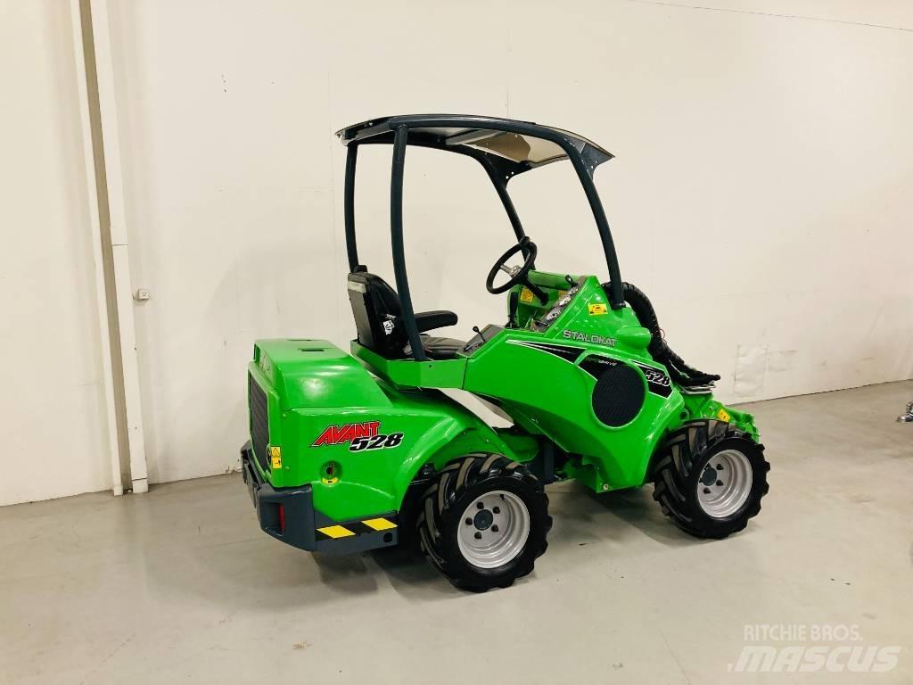 Avant 528 小型装载机