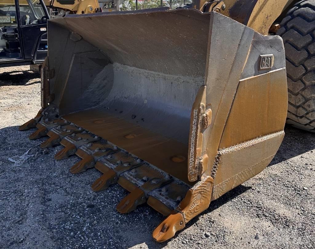 CAT 966 G II 轮式装载机
