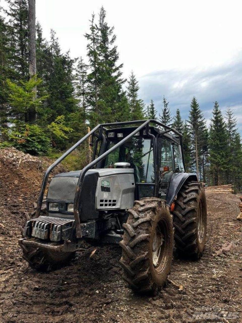 Valtra 6550 林业拖拉机