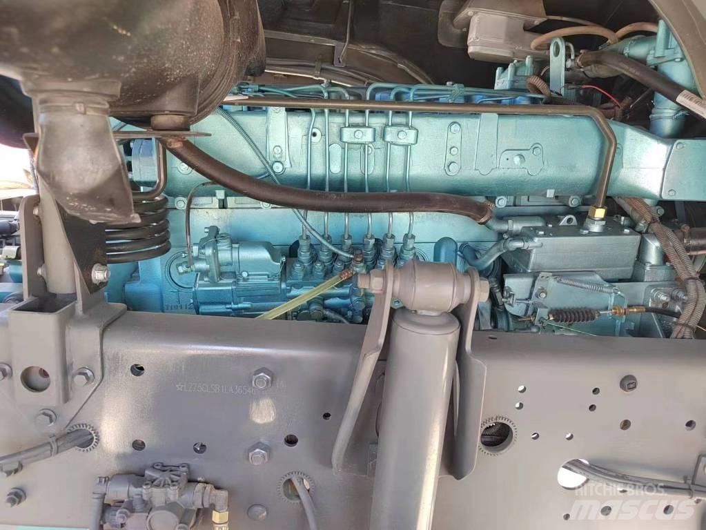 Howo 420 6x4 牵引车