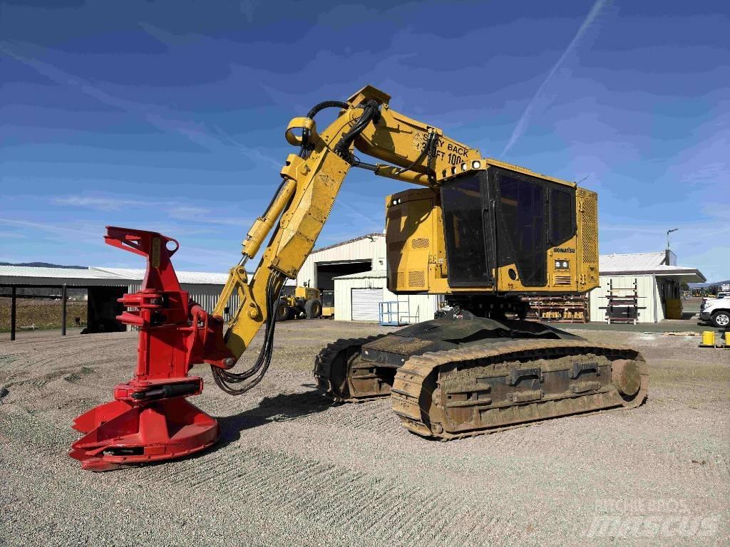 Komatsu XT 445 L-5 伐木机