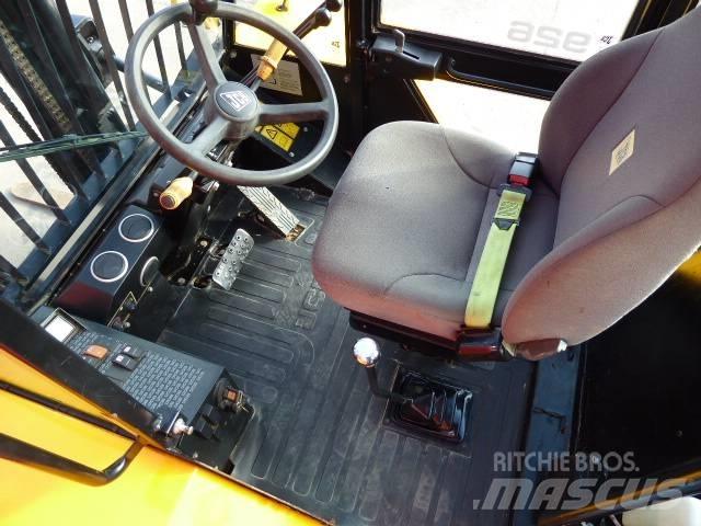JCB 926 越野叉车|叉装车