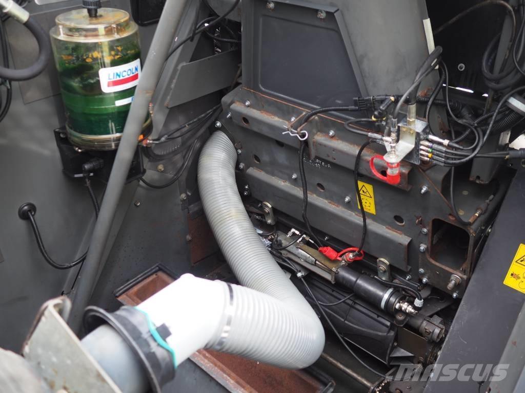 CLAAS Jaguar 840 4x4 自走式青贮饲料收割机