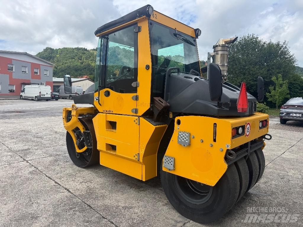 Bomag BW 154 ACP 胶轮压路机