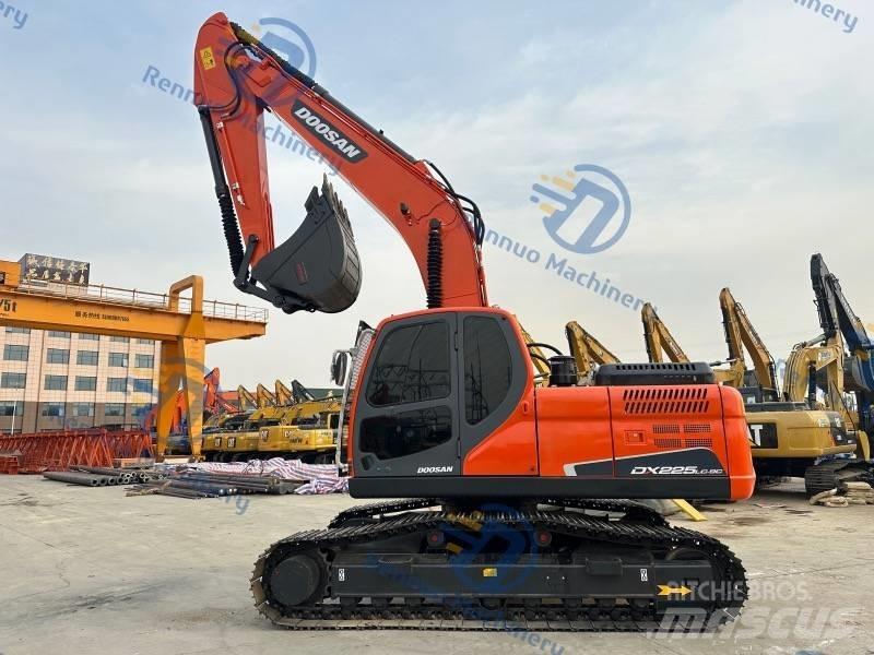 Doosan DX 225 LC-9C 履带挖掘机