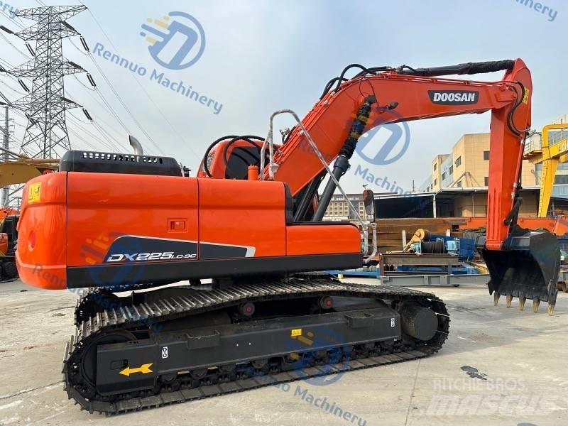 Doosan DX 225 LC-9C 履带挖掘机