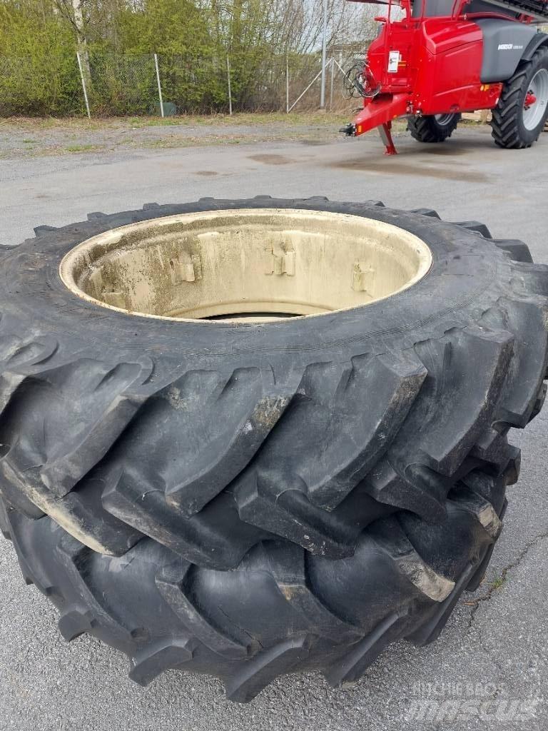  Paripyörät 16.9R38 轮胎、车轮、轮圈