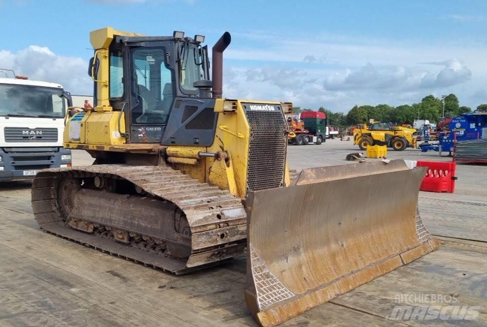 Komatsu D 61 PX-15 履带式推土机