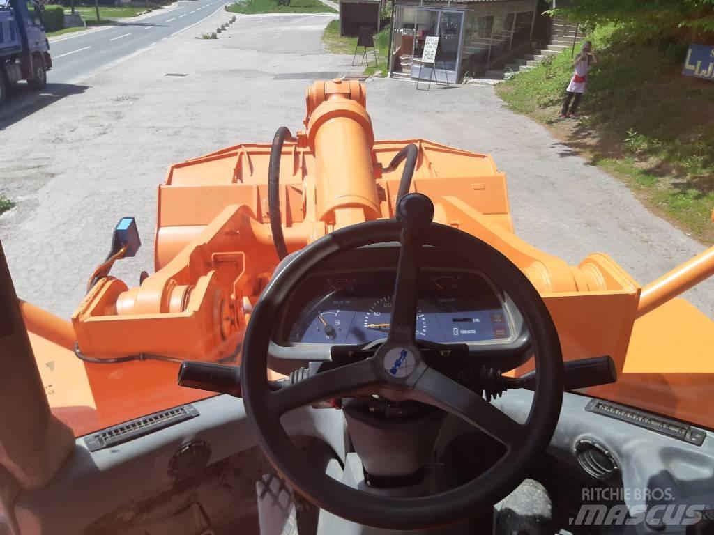 Fiat HITACHI W 270 轮式装载机