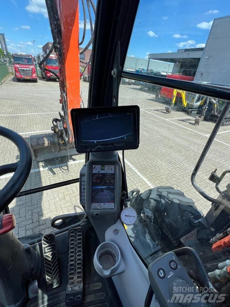 Hitachi ZX 140 W-5 轮式挖掘机