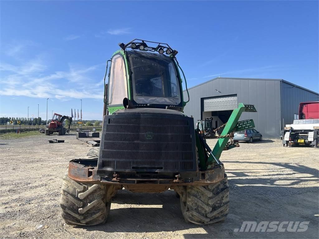 John Deere 1010E 收割机