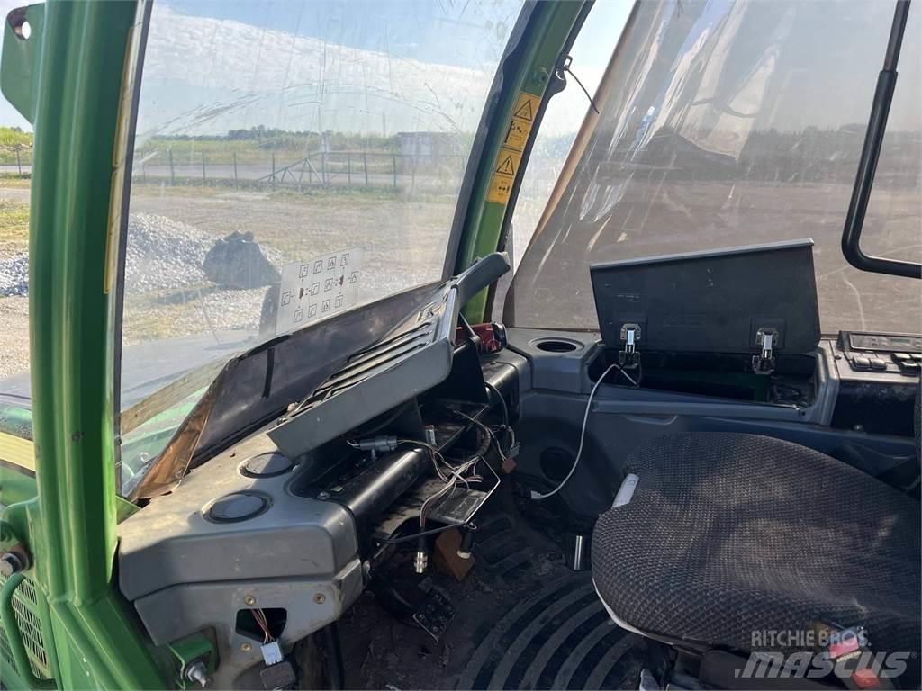 John Deere 1010E 收割机