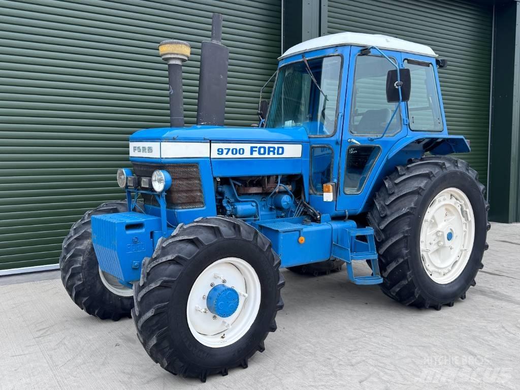 Ford 9700 拖拉机/农用车