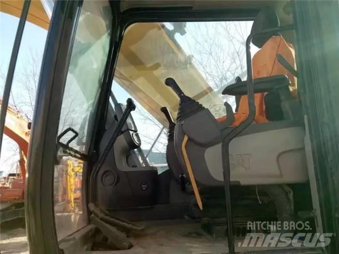 CAT 324 D2L 履带挖掘机