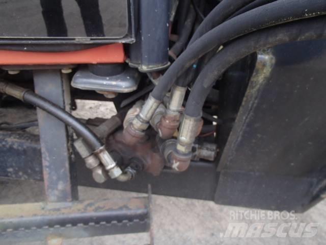 Delta 804 拖拉机/农用车