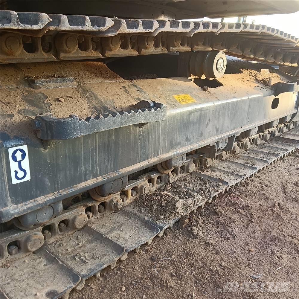 Volvo EC140B 履带挖掘机