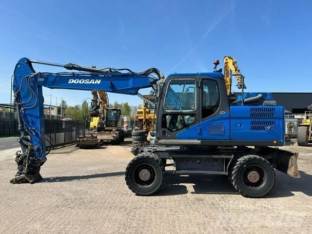 Doosan DX 170 W 轮式挖掘机