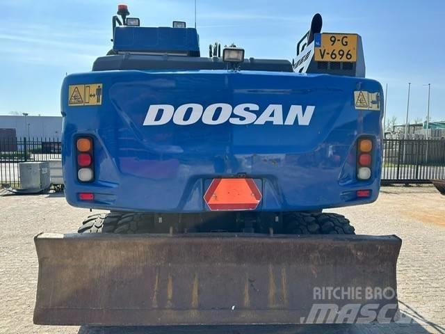 Doosan DX 170 W 轮式挖掘机
