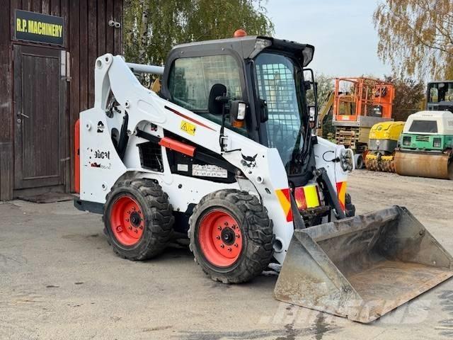 Bobcat S 530 滑移装载机