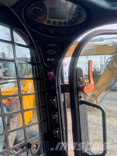 Bobcat S 530 滑移装载机