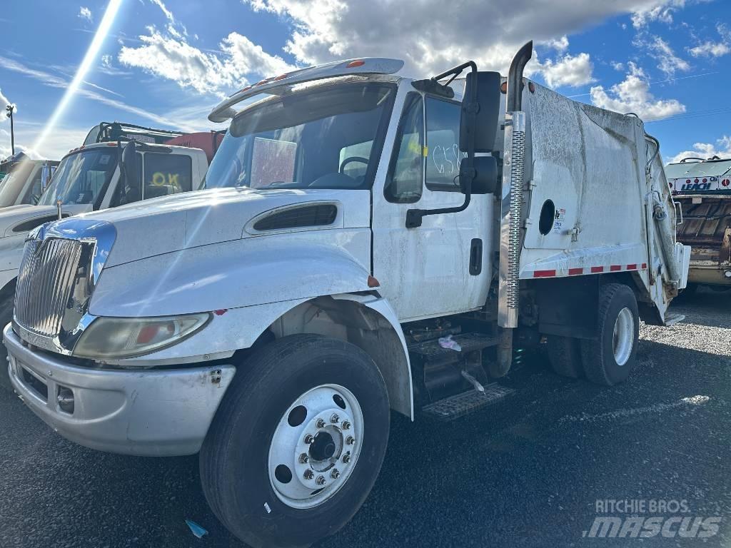 International 4300 垃圾车