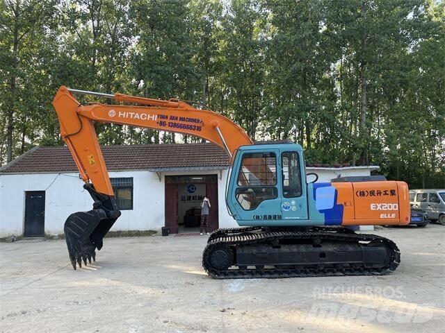 Hitachi EX200 履带挖掘机