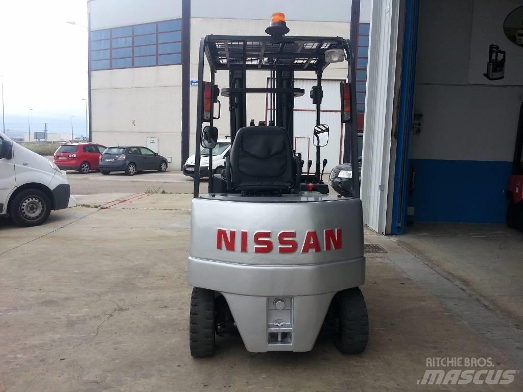 Nissan Q02L25CU 电动叉车
