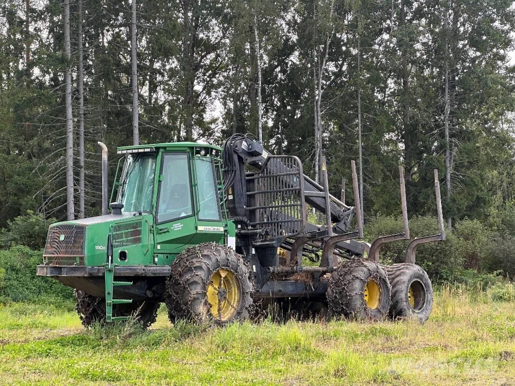 John Deere 1110 D 集运机