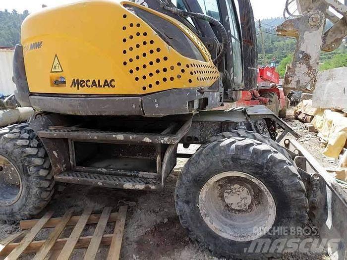 Mecalac 714 MW 特种挖掘机