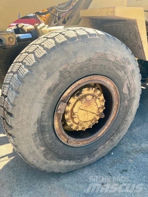 CAT 950 B 轮式装载机