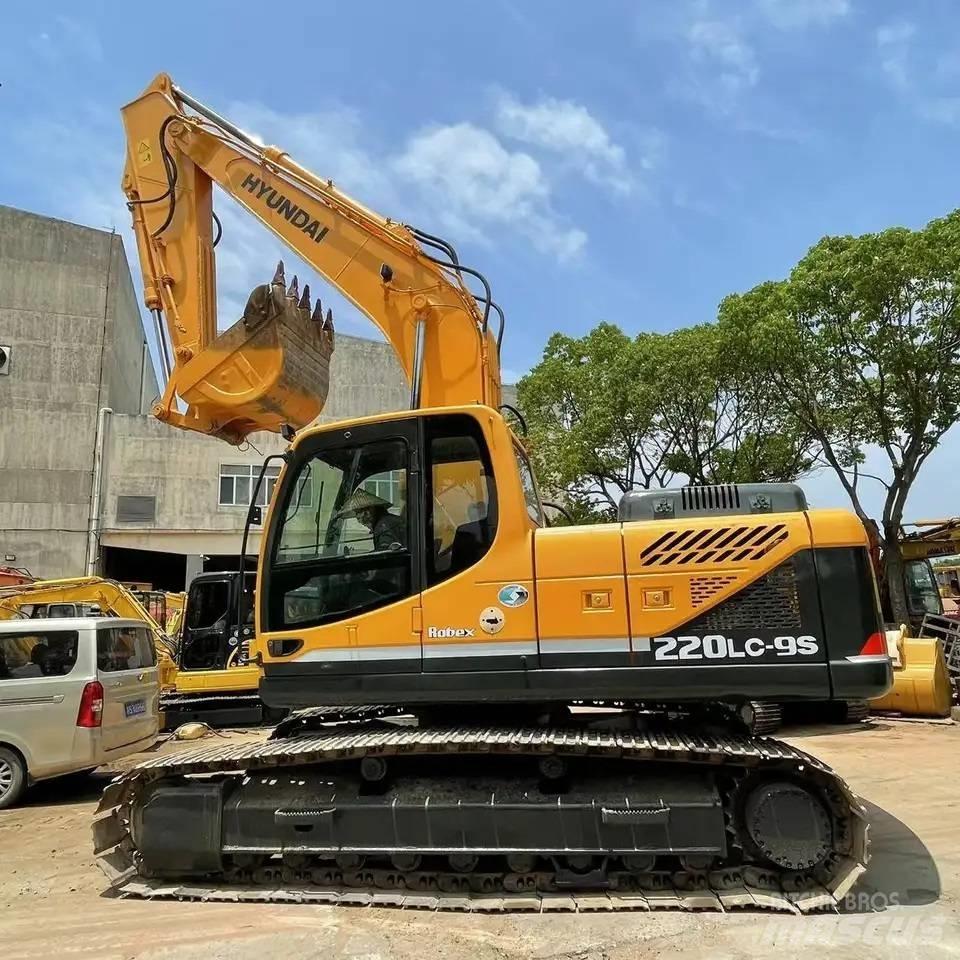 Hyundai R220-9s 履带挖掘机