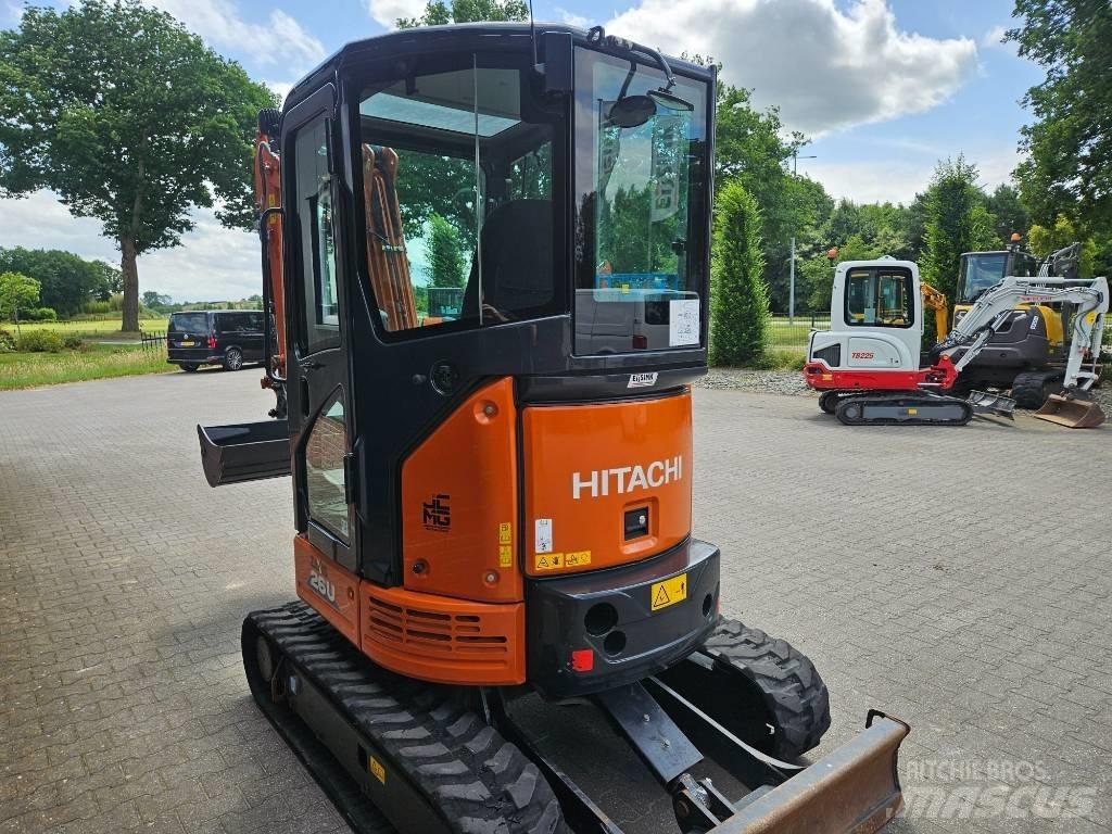 Hitachi ZX 26 小型挖掘机