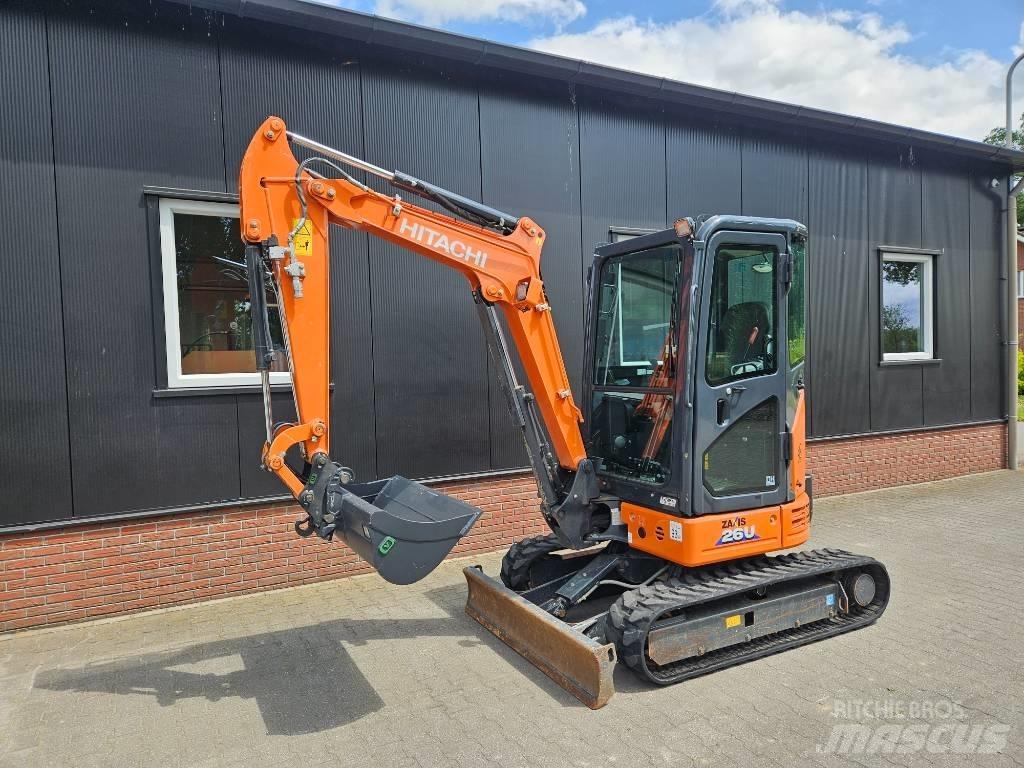 Hitachi ZX 26 小型挖掘机