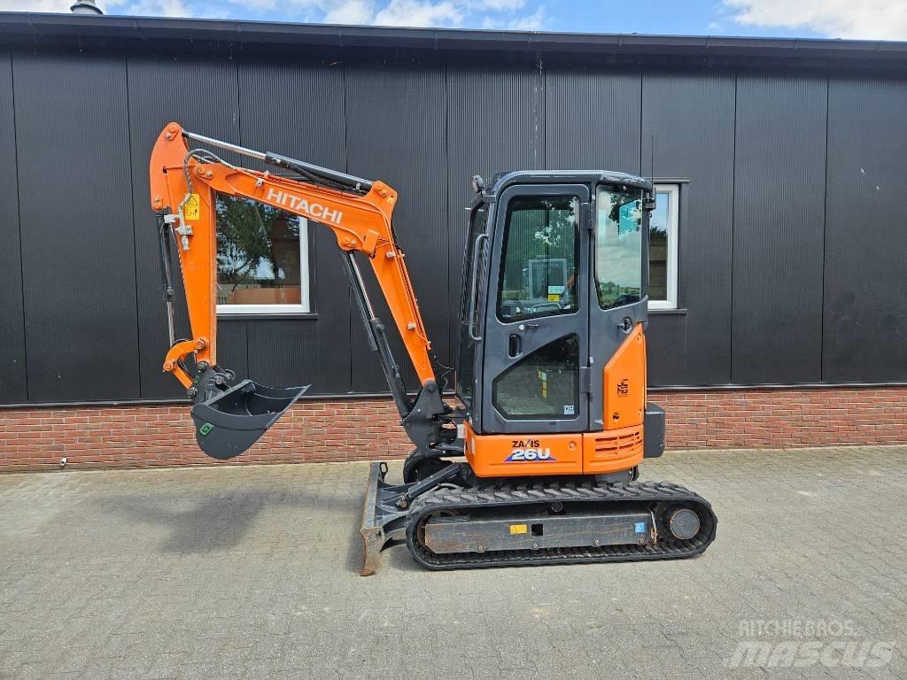 Hitachi ZX 26 小型挖掘机