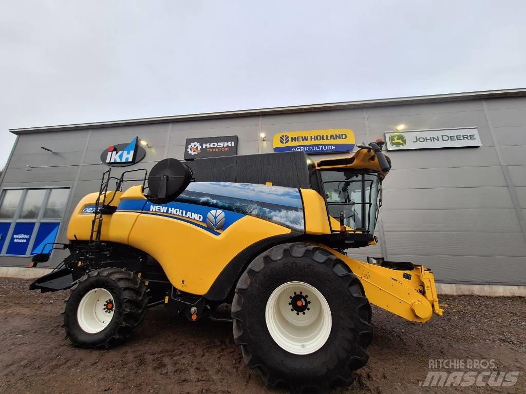 New Holland CX 8.70 联合收割机