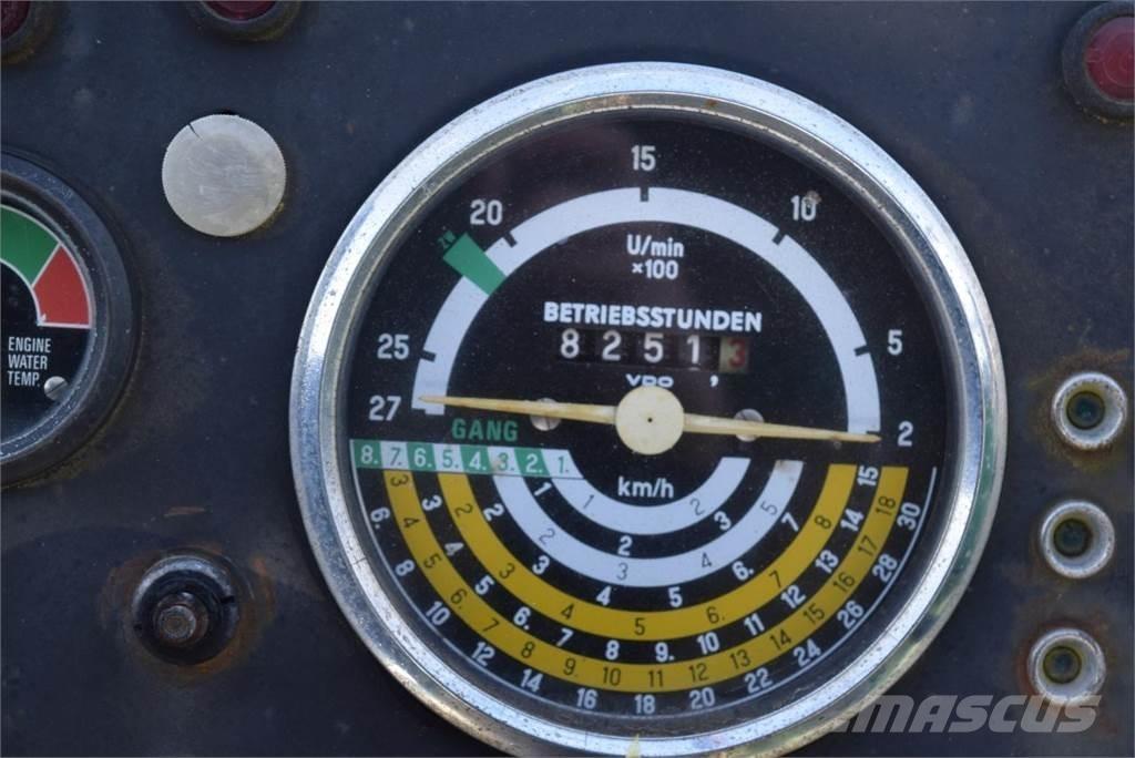 John Deere 2130 拖拉机/农用车