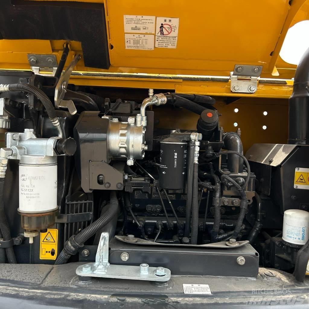 Komatsu 60-8 履带挖掘机