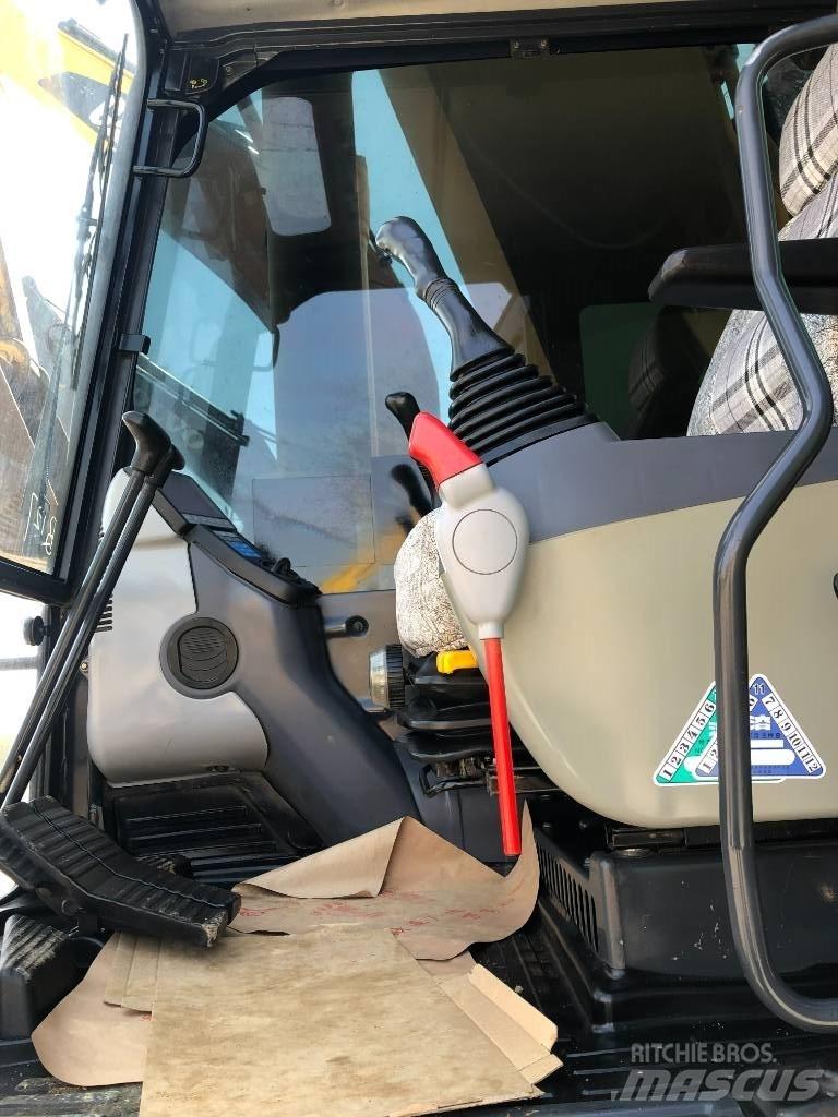 Komatsu 450 履带挖掘机