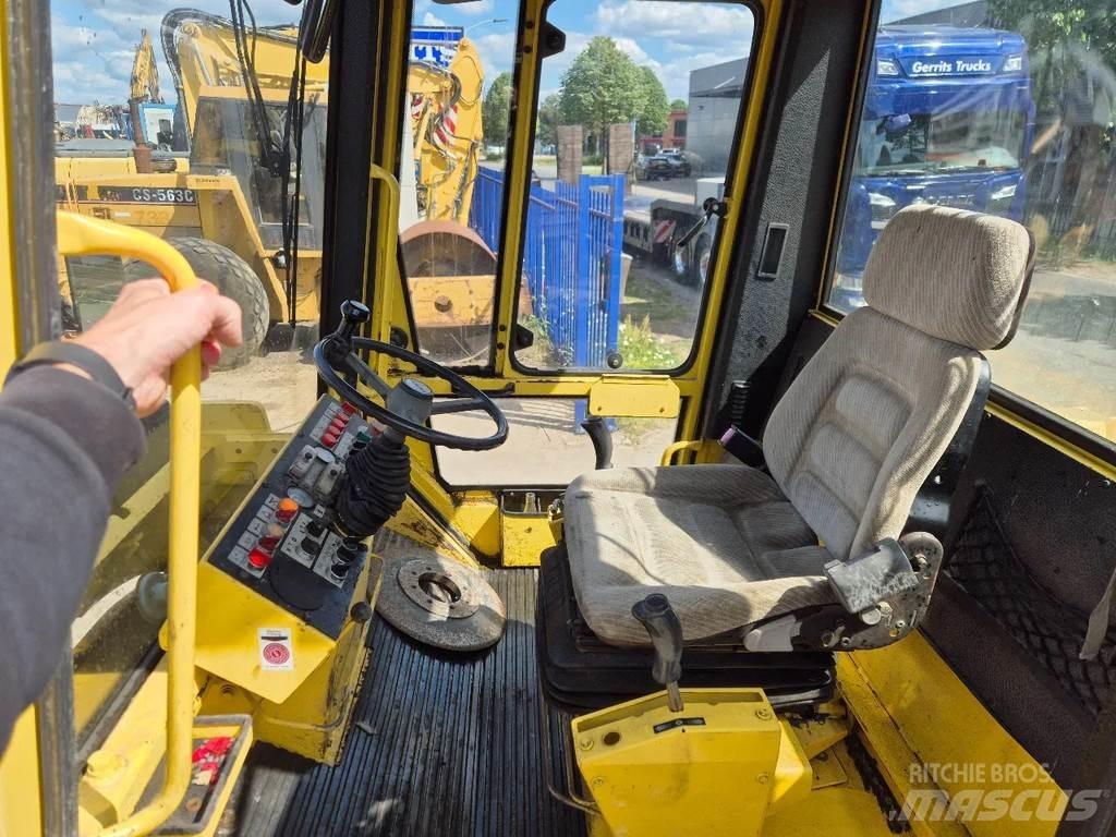 Bomag BW 144 AD-2 双轮压路机