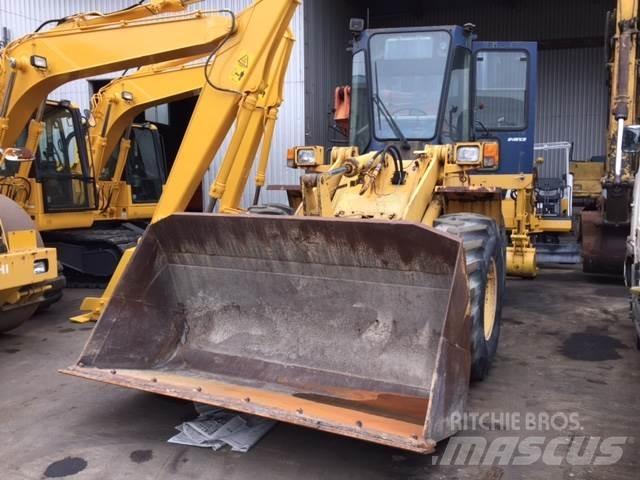Komatsu WA150-1 轮式装载机