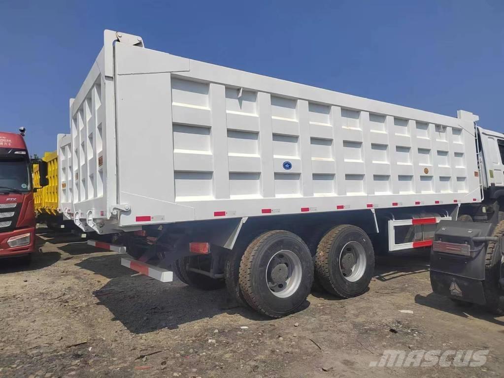 Howo 371 8x4 自卸式货车