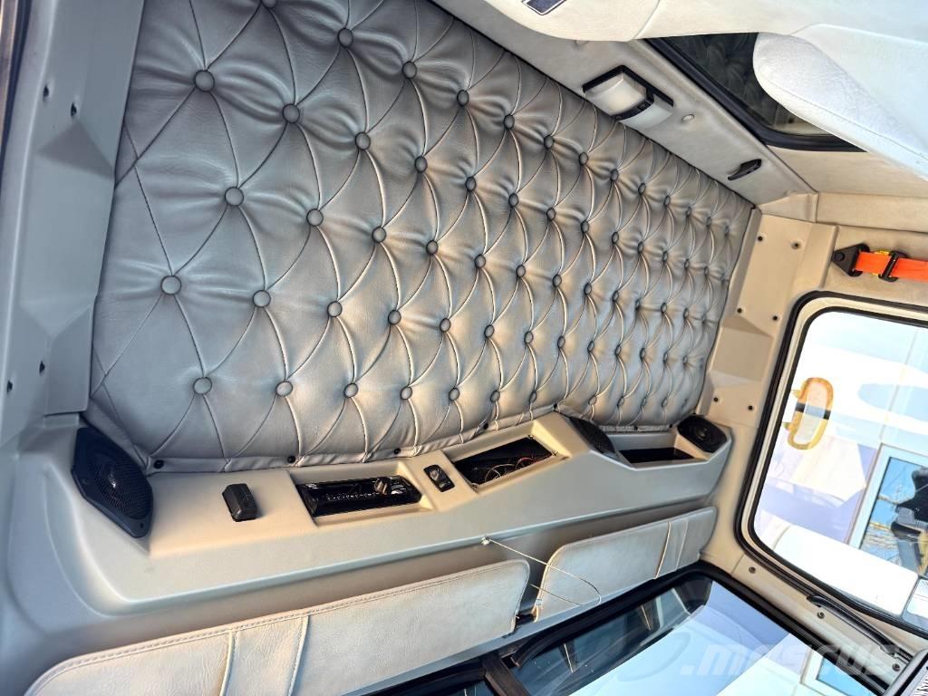 Western Star 4900 SA 自卸式货车