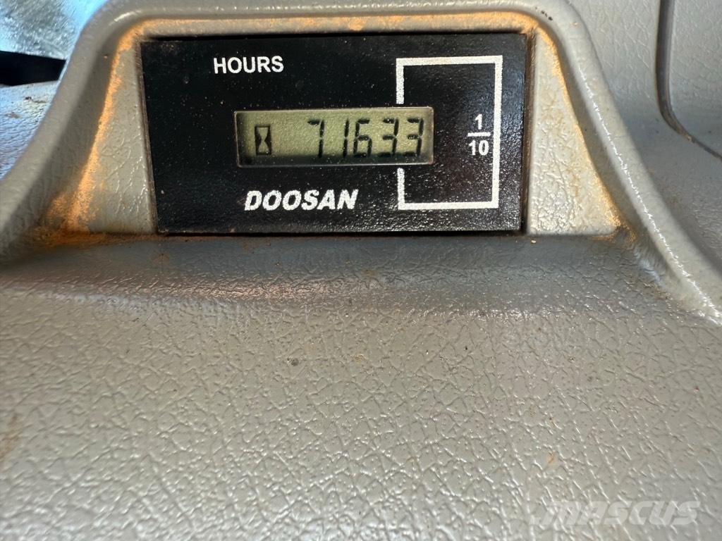 Doosan DX 380 LC 履带挖掘机