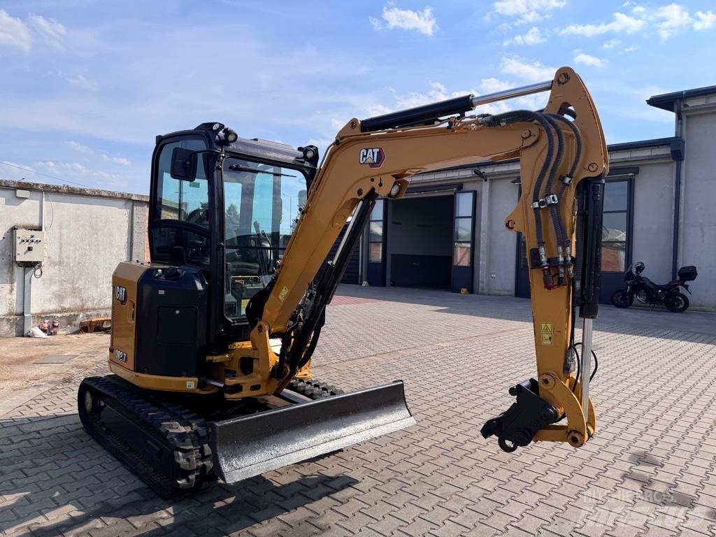 CAT 302.7 D CR 小型挖掘机
