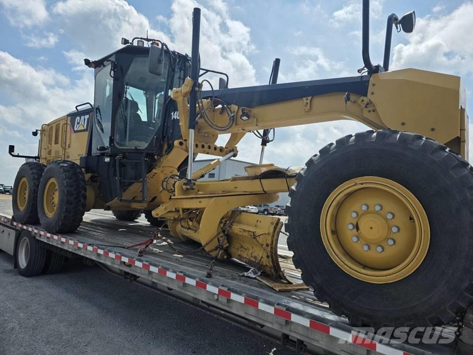 CAT 140 M 2 平地机/推土机