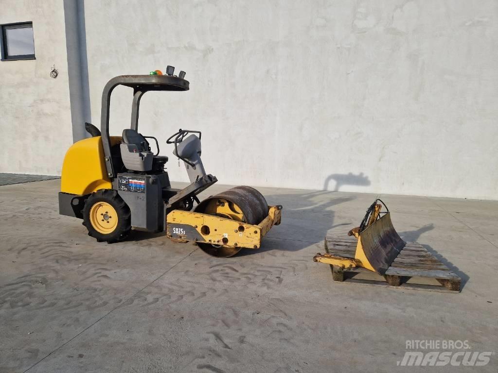 Volvo SD 25 D  R329 单轮压路机