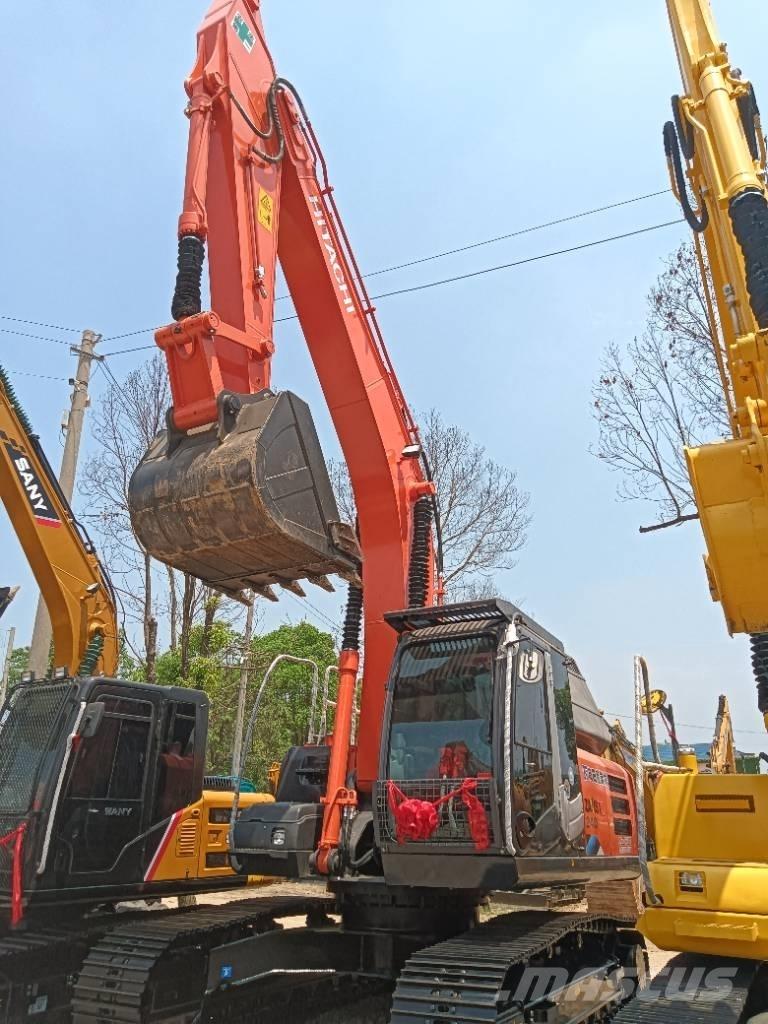 Hitachi ZX 240 履带挖掘机